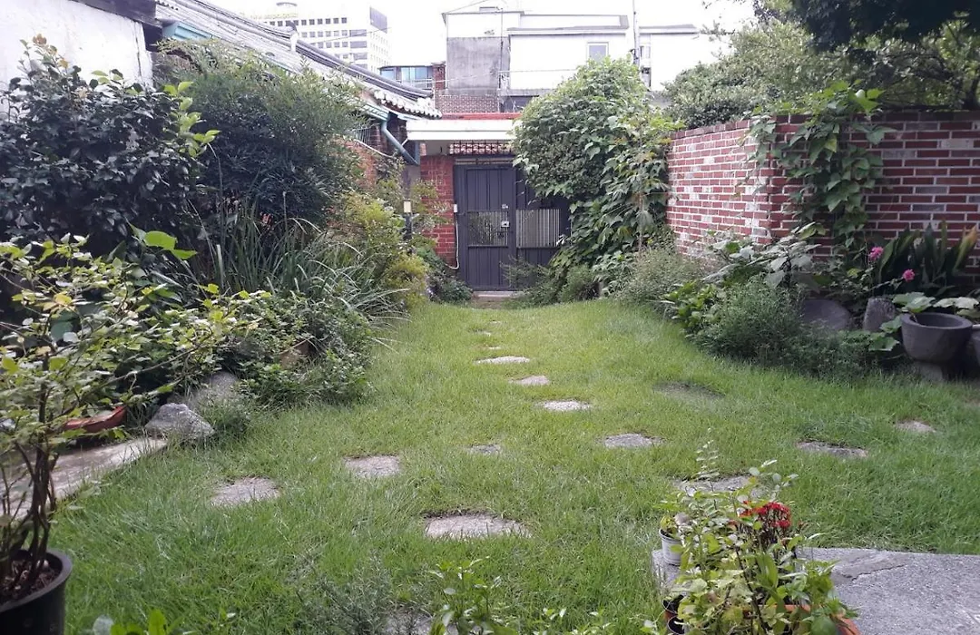 Hans House-1